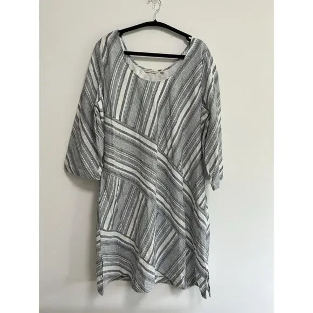 Soft Surroundings Diagonal Striped Dress in Gray and White